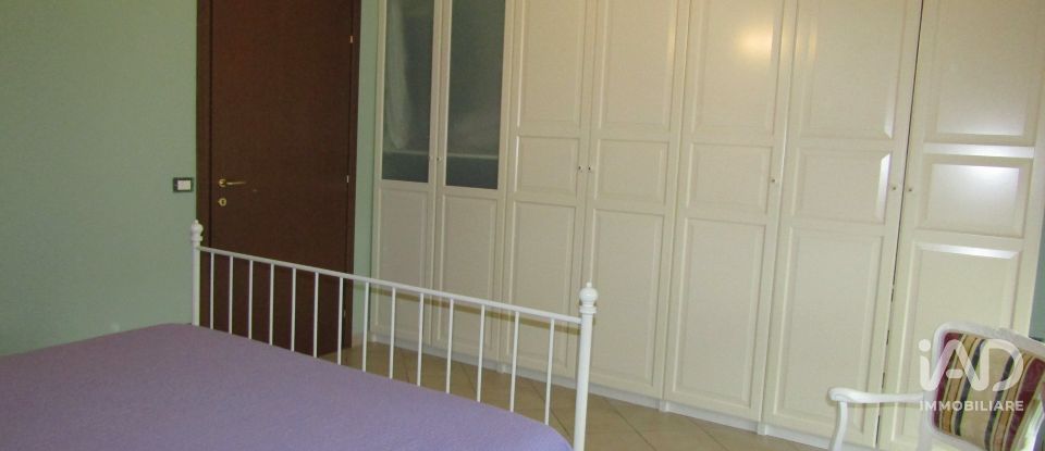 Farm 9 rooms of 308 m² in Lanciano (66034)