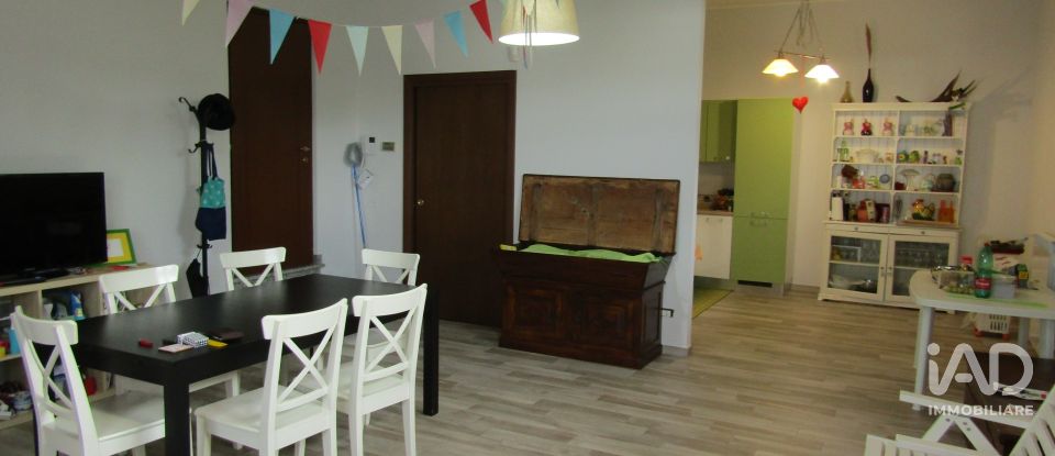 Farm 9 rooms of 308 m² in Lanciano (66034)