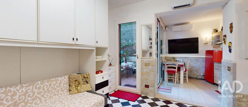 Two-room apartment of 33 m² in Arenzano (16011)