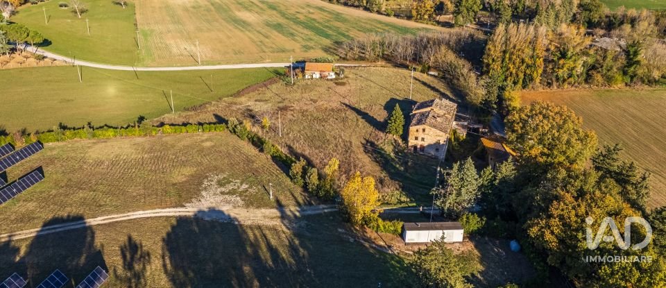 Casa indipendente 10 locali di 232 m² in Petriolo (62014)