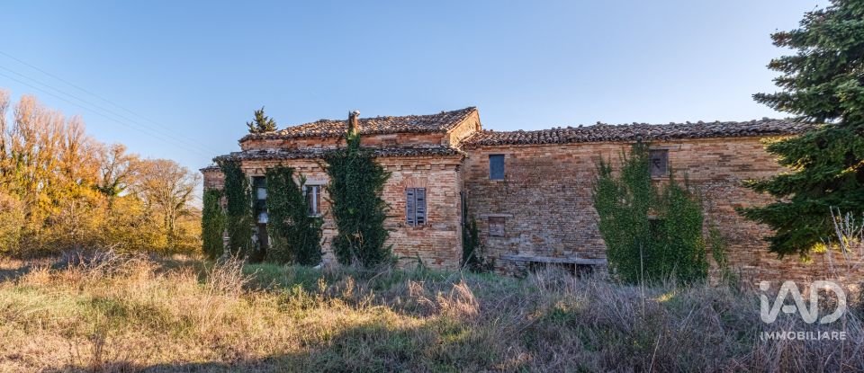 Casa indipendente 10 locali di 232 m² in Petriolo (62014)