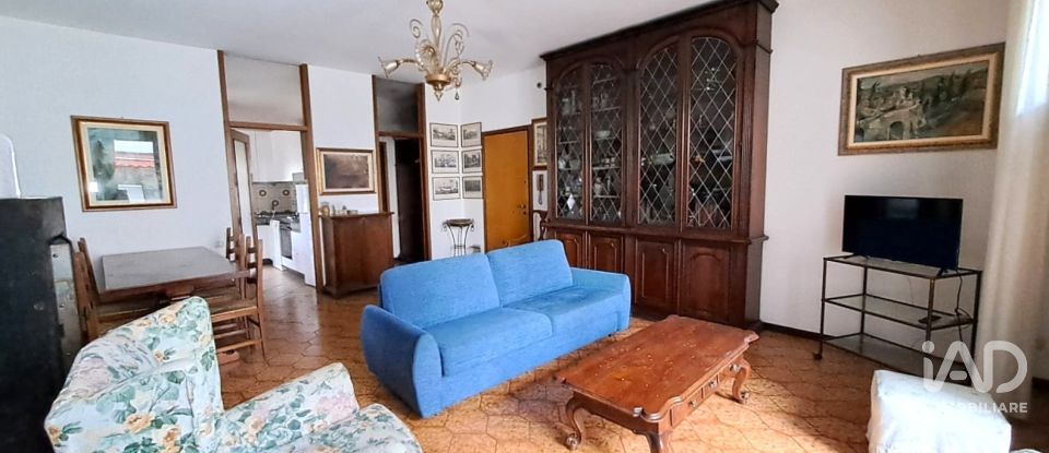 Apartment 7 rooms of 125 m² in Rovigo (45100)