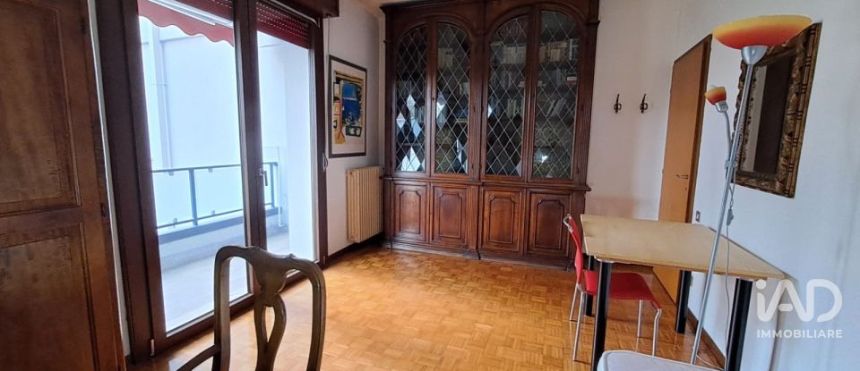 Apartment 7 rooms of 125 m² in Rovigo (45100)