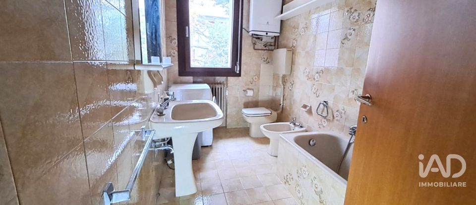 Apartment 7 rooms of 125 m² in Rovigo (45100)