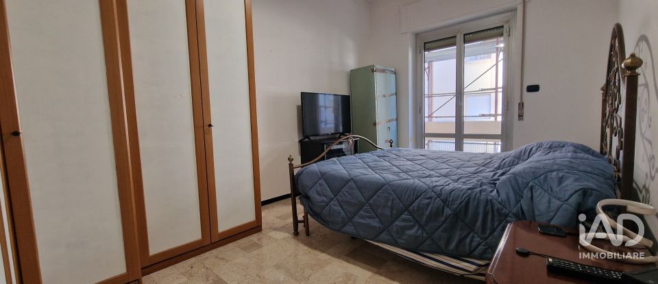 Three-room apartment of 80 m² in Genova (16149)