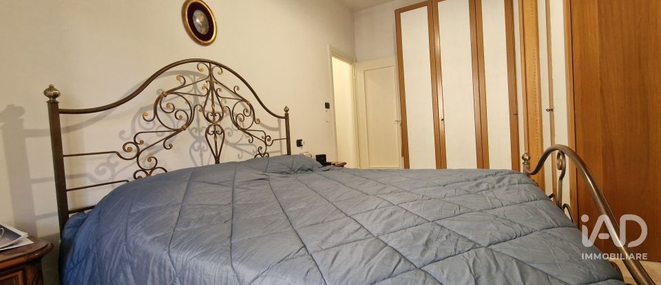 Three-room apartment of 80 m² in Genova (16149)