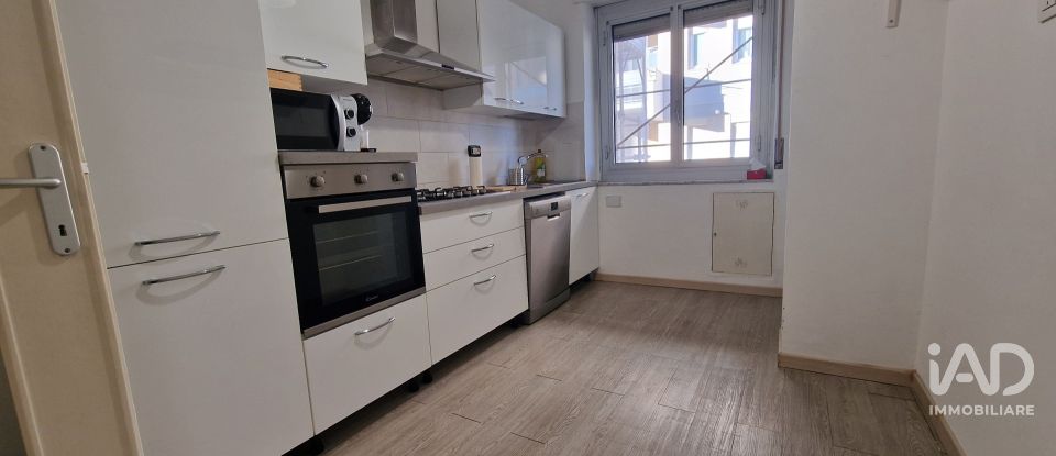 Three-room apartment of 80 m² in Genova (16149)