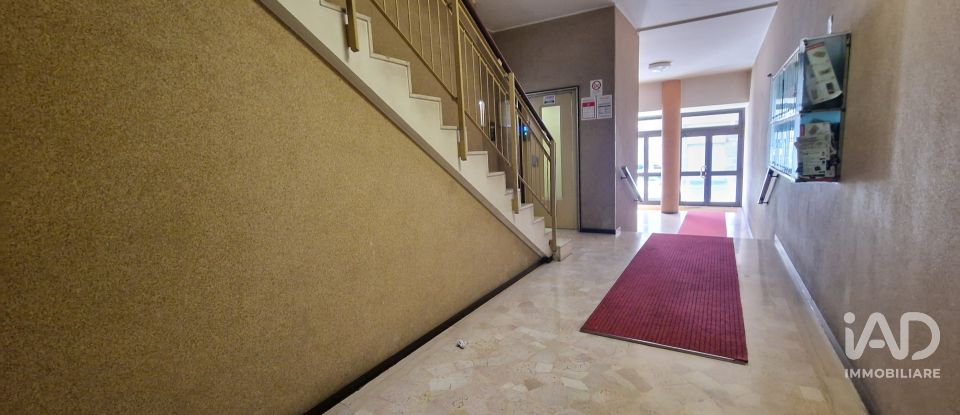 Three-room apartment of 80 m² in Genova (16149)