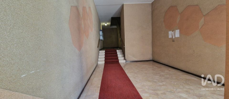 Three-room apartment of 80 m² in Genova (16149)