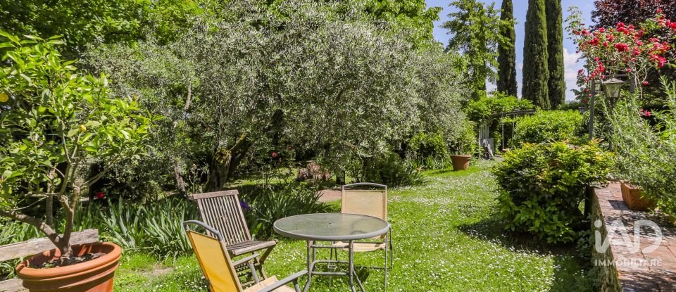 Apartment 5 rooms of 140 m² in Impruneta (50023)