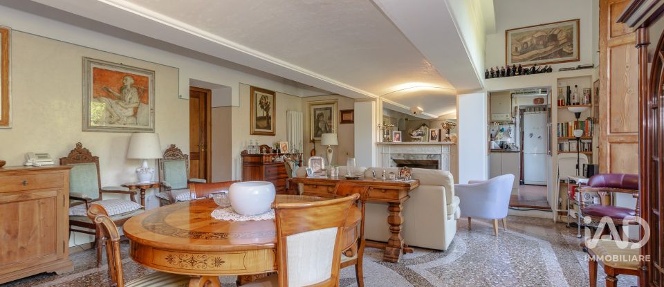 Apartment 5 rooms of 140 m² in Impruneta (50023)