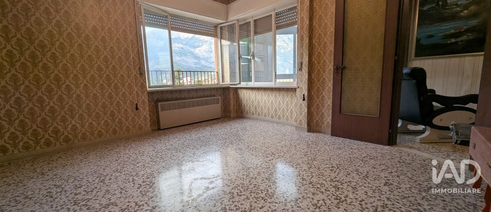 Apartment 8 rooms of 120 m² in Sulmona (67039)