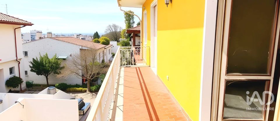 Villa a schiera 6 locali di 190 m² in Lonato del Garda (25017)