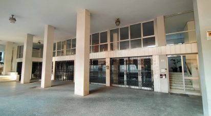 Negozio / locale commerciale di 420 m² in Ancona (60131)