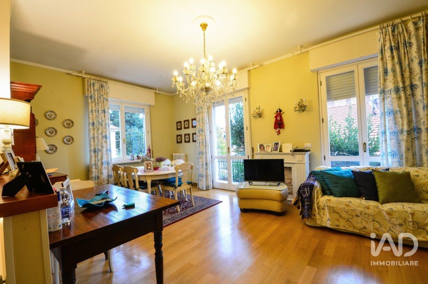 Apartment 5 rooms of 112 m² in Loano (17025)