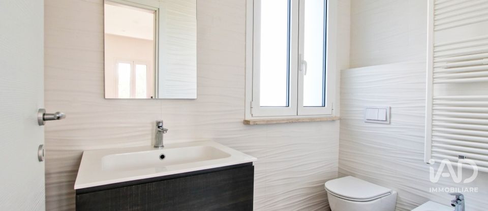 Three-room apartment of 127 m² in Assisi (06081)