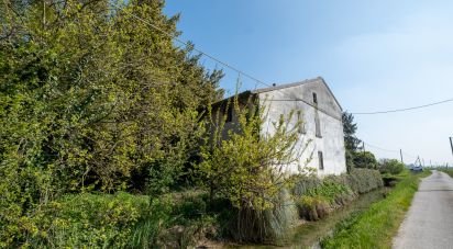 Rustico 9 locali di 435 m² in Castel Goffredo (46042)