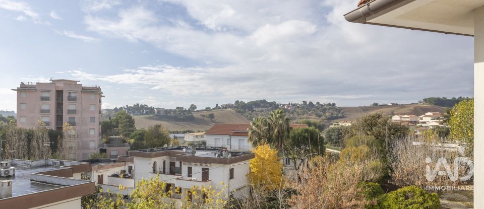 Quadrilocale di 85 m² a Numana (60026)