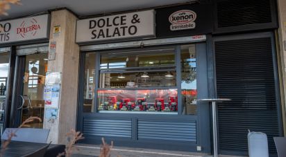 Negozio / locale commerciale di 114 m² in Roma (00142)