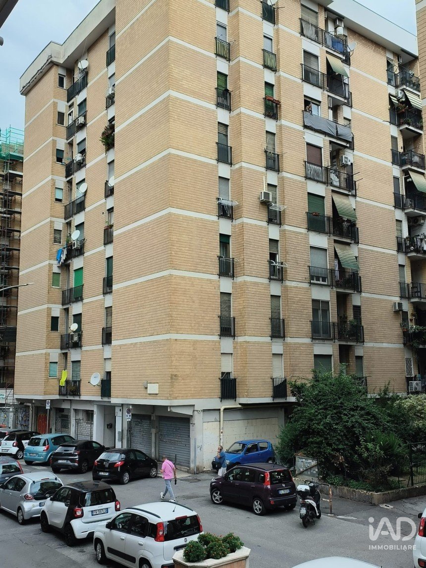 Appartamento 5 locali di 88 m² a Roma (00146)