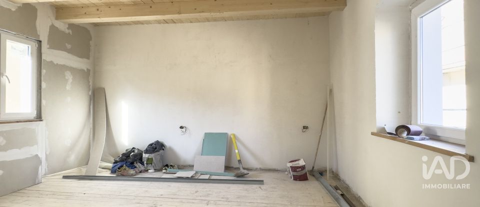 Appartamento 6 locali di 140 m² a Montemarciano (60018)