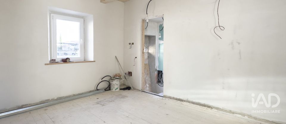 Appartamento 6 locali di 140 m² a Montemarciano (60018)