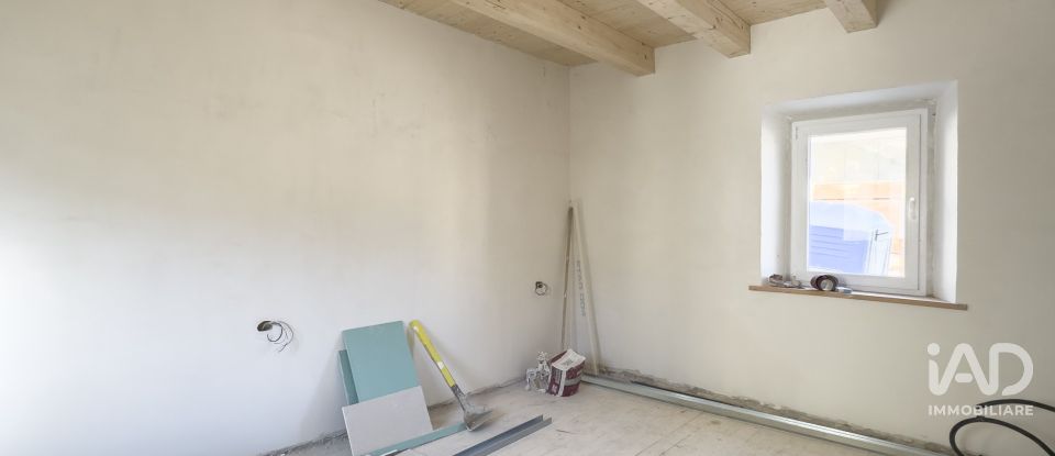 Appartamento 6 locali di 140 m² a Montemarciano (60018)