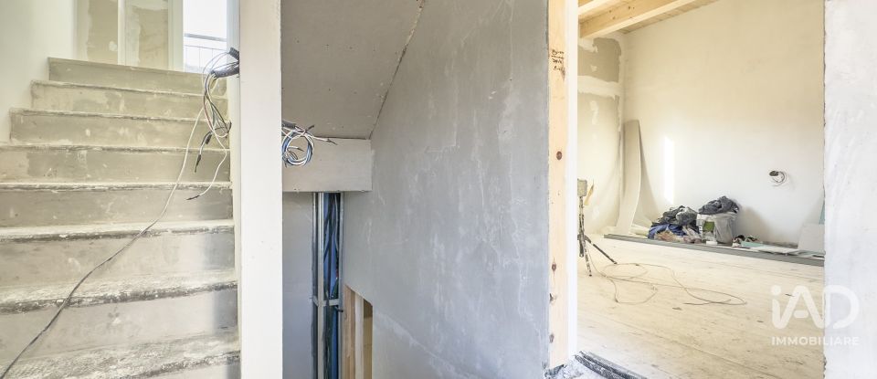 Appartamento 6 locali di 140 m² a Montemarciano (60018)