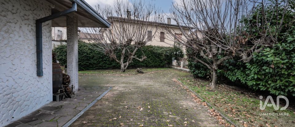 House 12 rooms of 396 m² in Portomaggiore (44015)