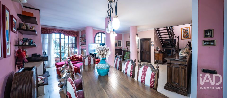 House 12 rooms of 396 m² in Portomaggiore (44015)