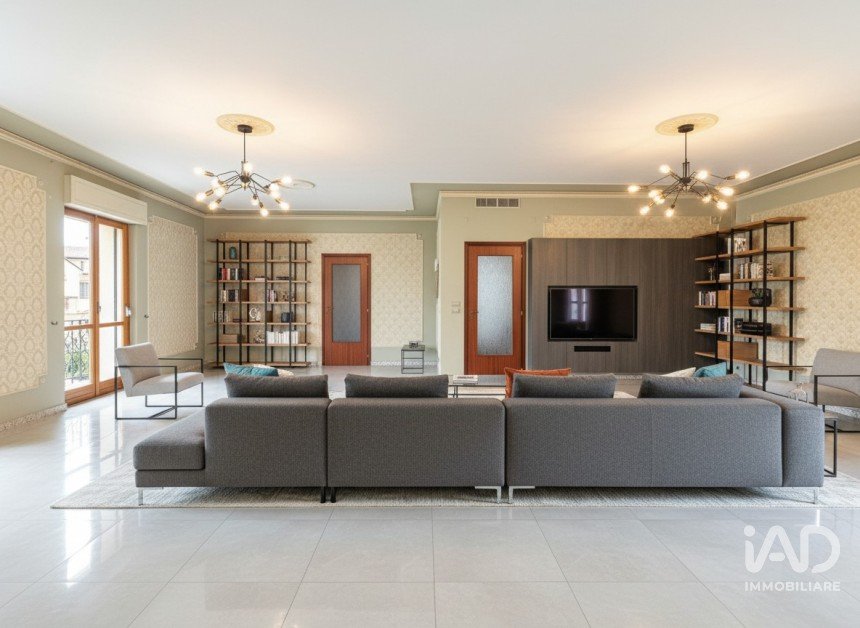 Apartment 7 rooms of 278 m² in Floridia (96014)