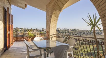 Villa Bifamiliare 8 locali di 233 m² in Civitanova Marche (62012)