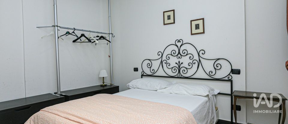 Appartamento 7 locali di 230 m² a Genova (16126)