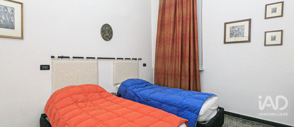 Appartamento 7 locali di 230 m² a Genova (16126)