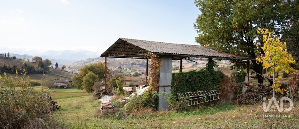 Casa indipendente 0 locali di 100 m² in Tolentino (62029)