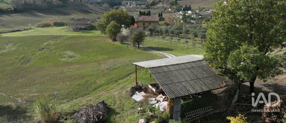 Casa indipendente 0 locali di 100 m² in Tolentino (62029)