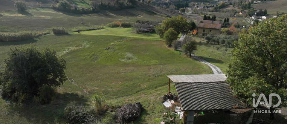 Casa indipendente 0 locali di 100 m² in Tolentino (62029)