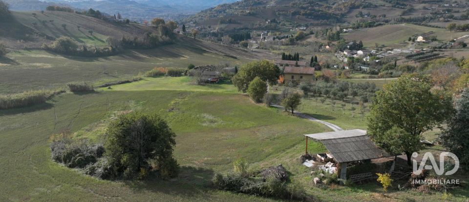 Casa indipendente 0 locali di 100 m² in Tolentino (62029)