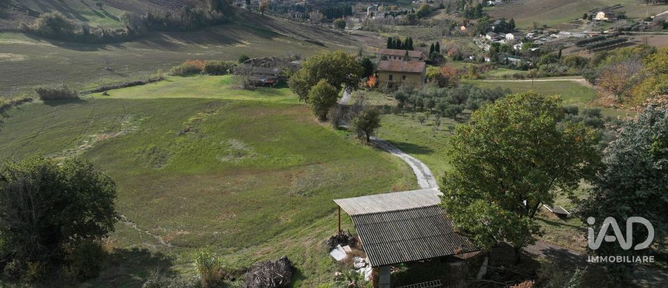 Casa indipendente 0 locali di 100 m² in Tolentino (62029)