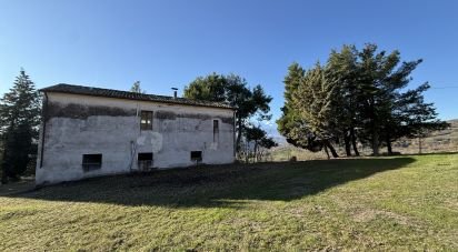 Land of 280,000 m² in Montefino (64030)