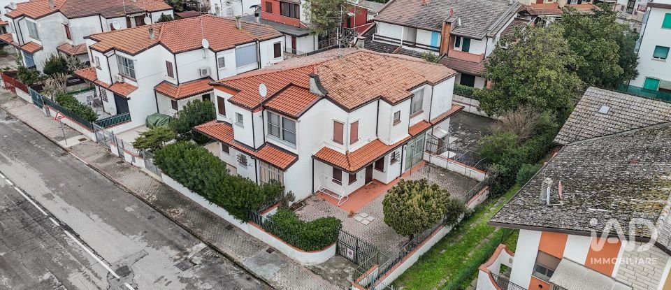 House 5 rooms of 95 m² in Comacchio (44022)