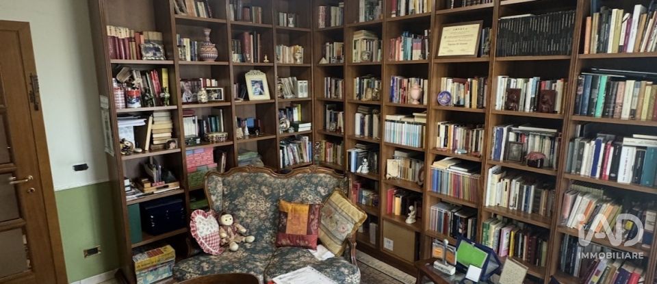 House 10 rooms of 350 m² in Giulianova (64021)