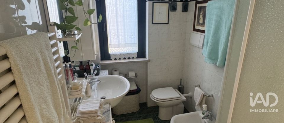 House 10 rooms of 350 m² in Giulianova (64021)