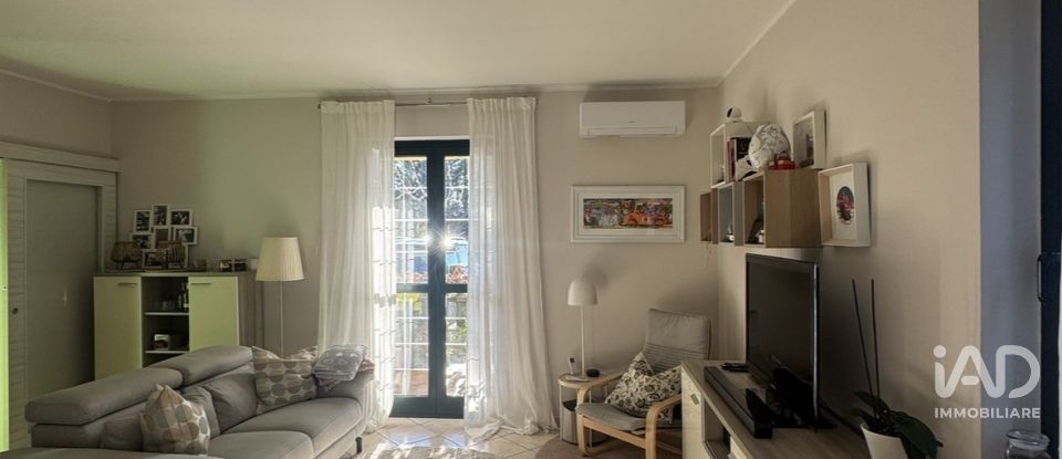 House 10 rooms of 350 m² in Giulianova (64021)