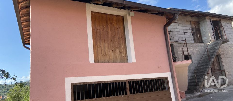 Appartamento 9 locali di 270 m² a Broccostella (03030)