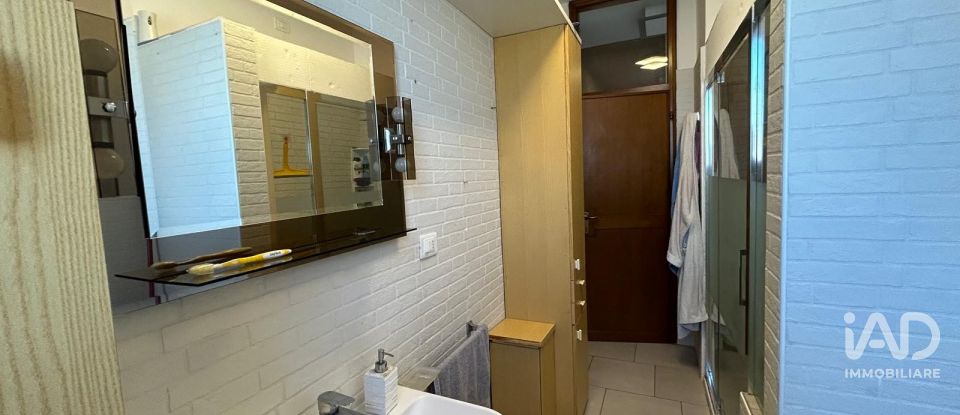 Four-room apartment of 180 m² in Mirandola (41037)