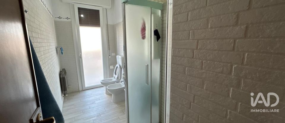 Four-room apartment of 180 m² in Mirandola (41037)