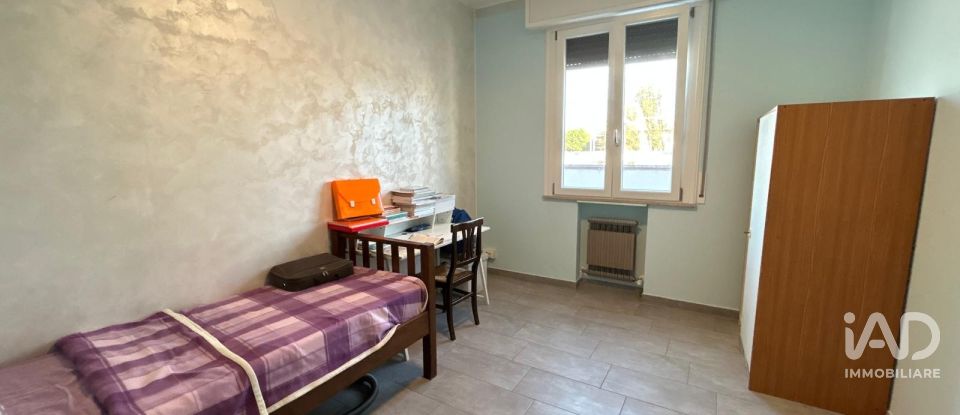 Four-room apartment of 180 m² in Mirandola (41037)