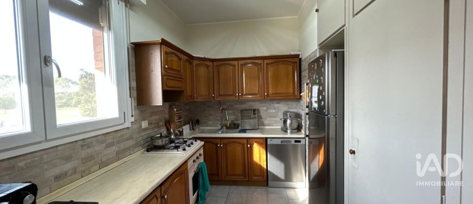 Four-room apartment of 180 m² in Mirandola (41037)