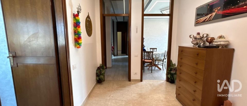 Four-room apartment of 180 m² in Mirandola (41037)